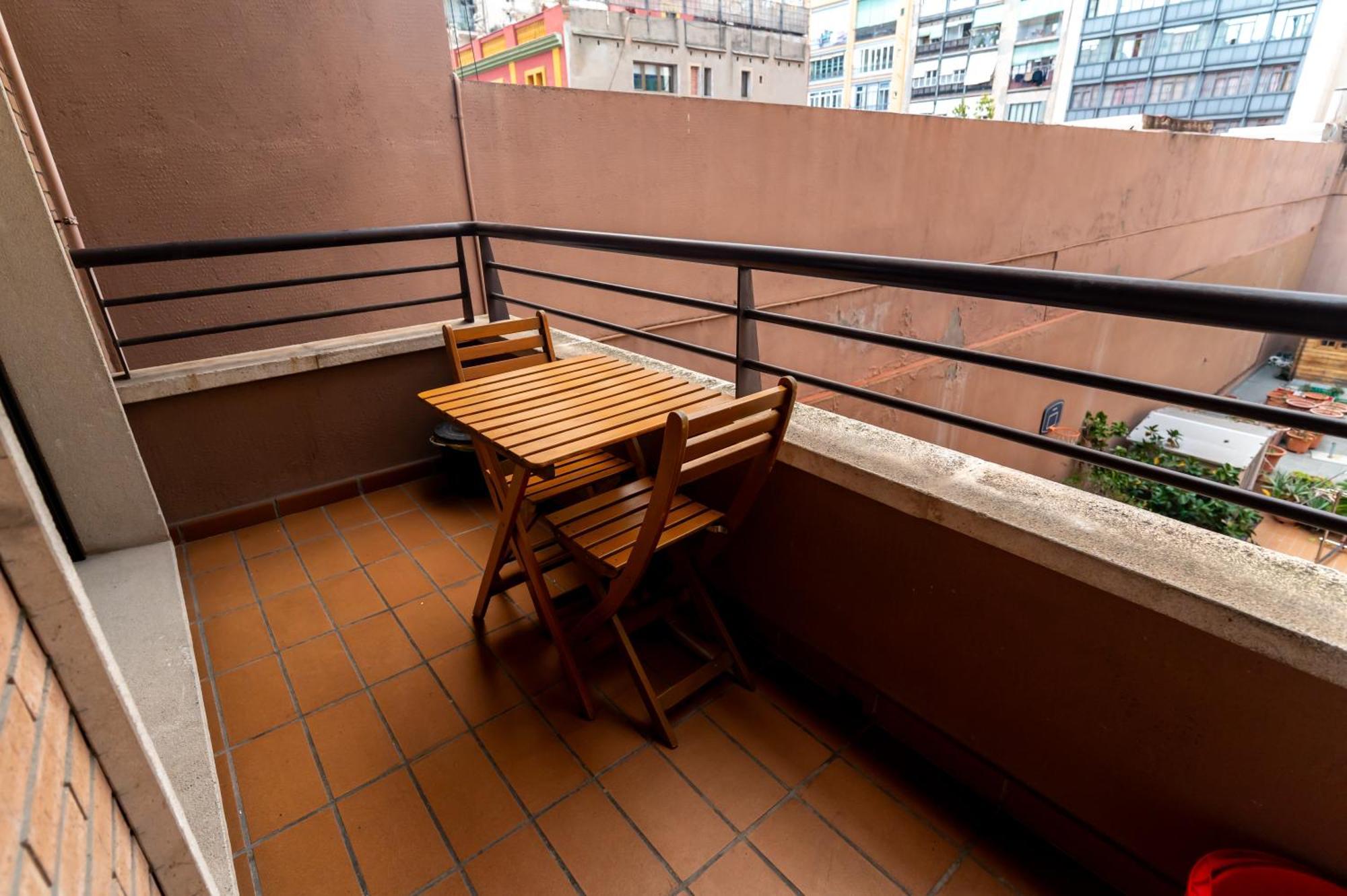 Comfy Downtown + Private Terrace Apartment Barcelona Exterior photo