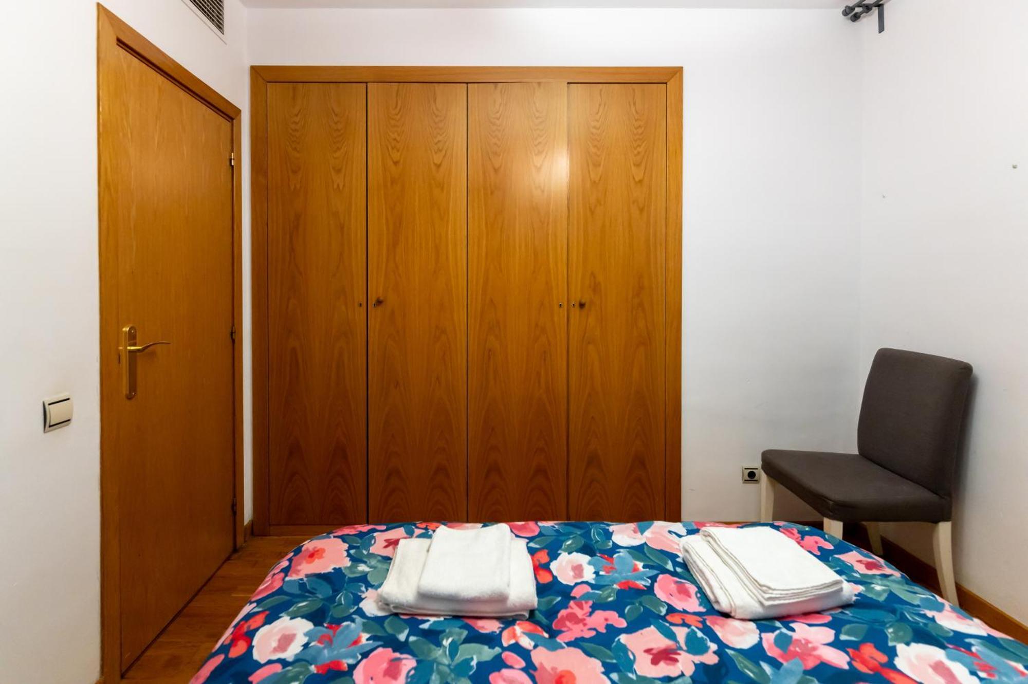 Comfy Downtown + Private Terrace Apartment Barcelona Exterior photo