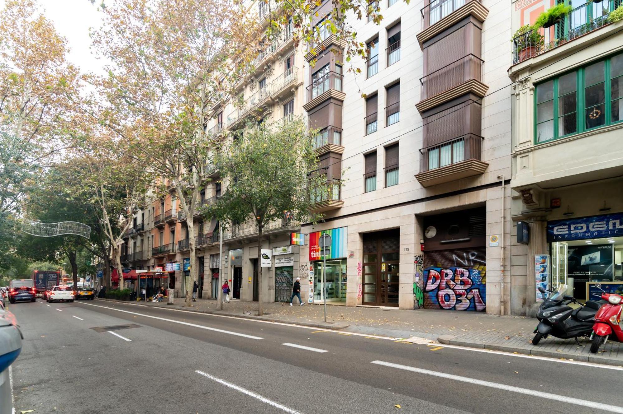 Comfy Downtown + Private Terrace Apartment Barcelona Exterior photo